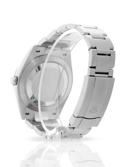 Rolex Oyster Perpetual 124300 Image 3